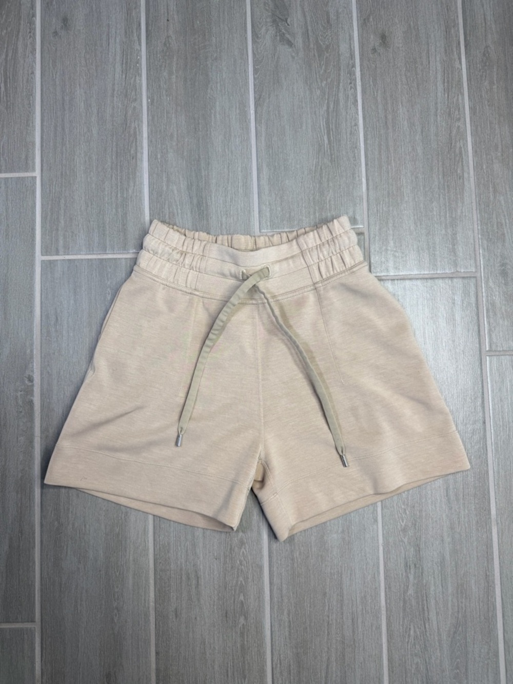 lululemon Women's Beige Drawcord Athletic Shorts